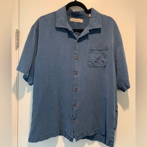 Tommy Bahama 100% Silk Mens Blue Short Sleeve Button Up shirt